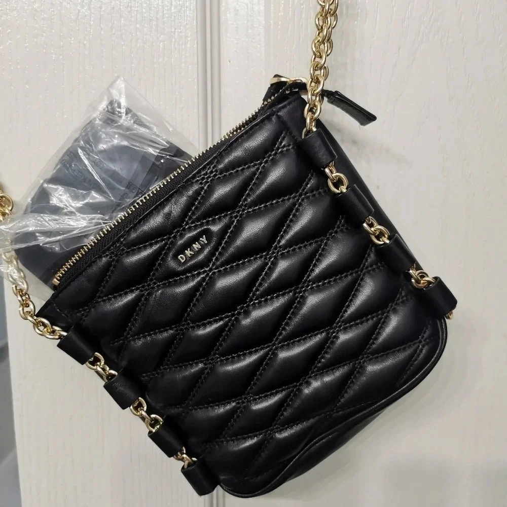 DKNY LARA Black 100% Geniune Leather Crossbody Bag  Small Quilted Purse